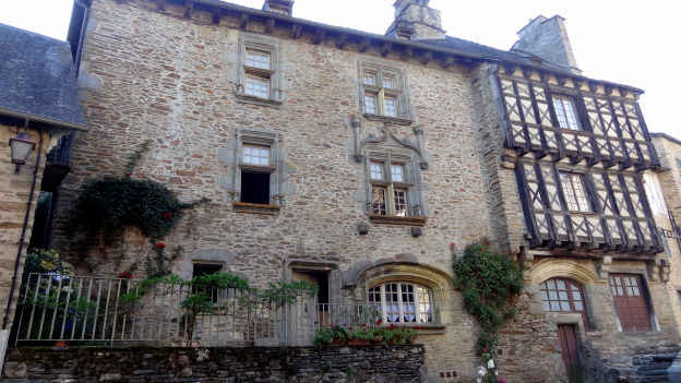 Ségur le Chateau